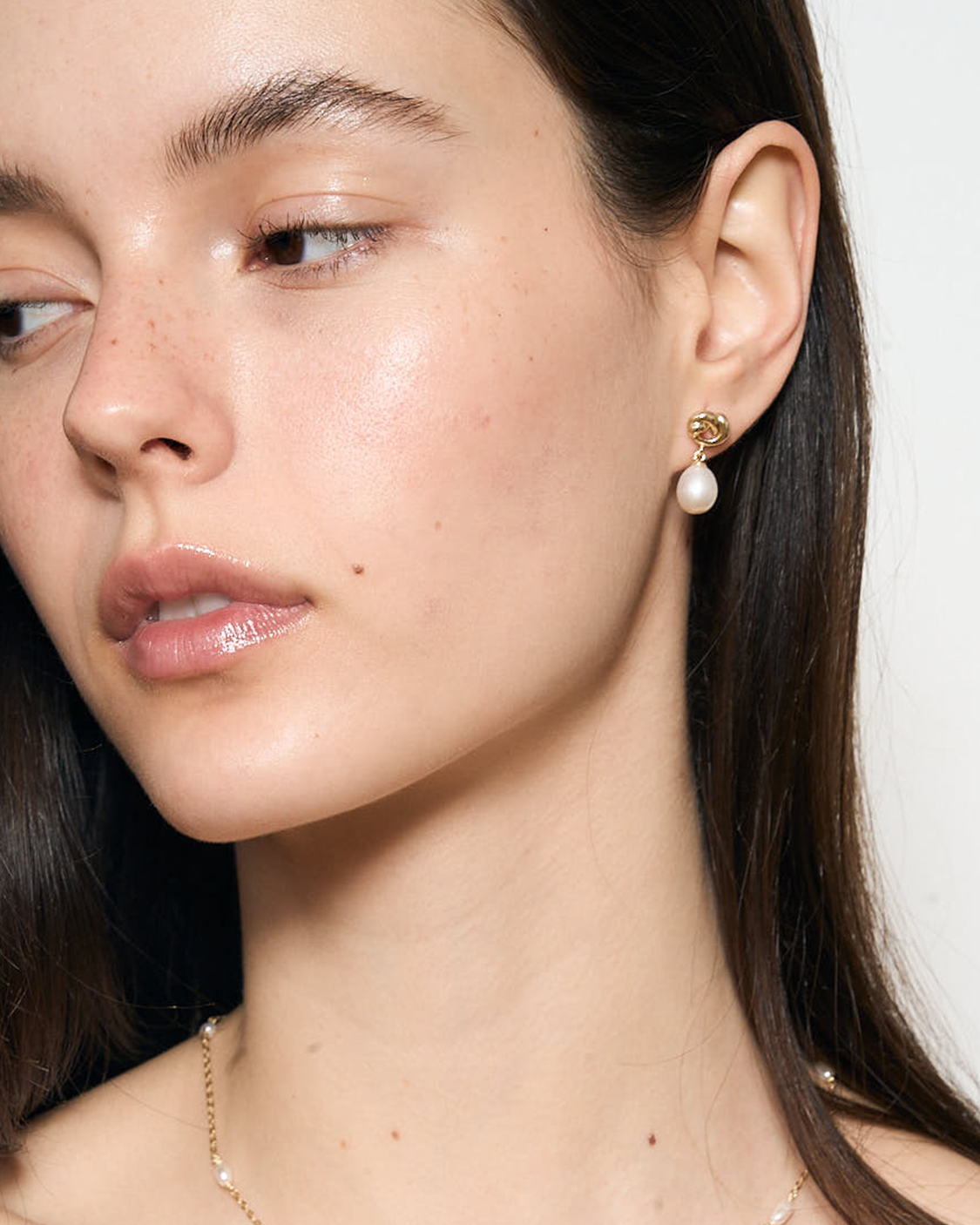 KNOT PEARL EARRING